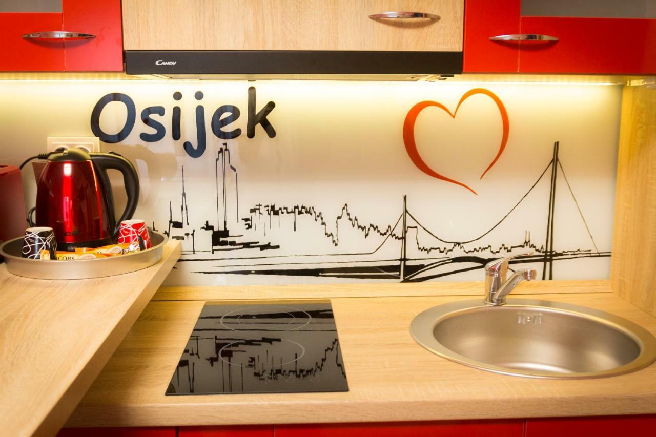 Design Apartments Red Blue 오시예크 외부 사진
